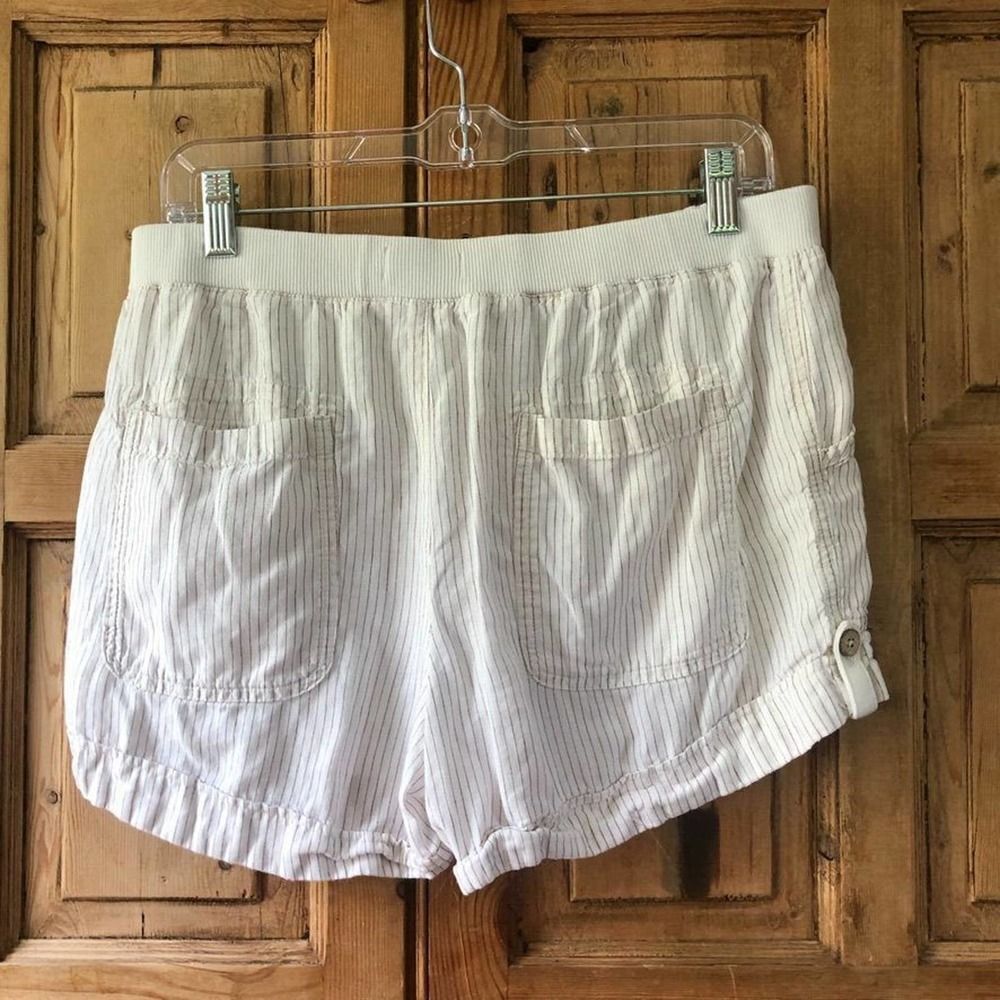 Carve Designs Womens Size 8 Linen Blend Subtle Stripe Shorts Crean Casual Summer - Picture 7 of 10